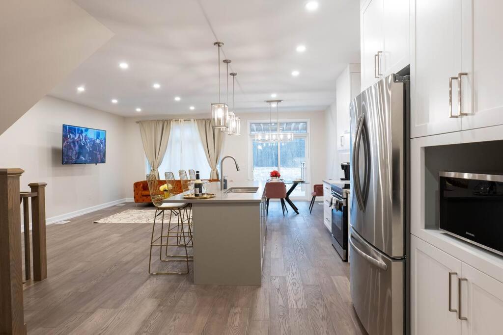 Apartmán Luxury Niagara 3 Bdr Townhouse /Garage Exteriér fotografie