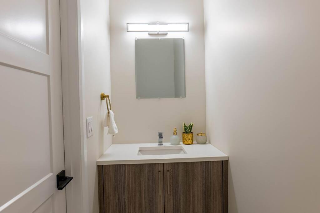 Apartmán Luxury Niagara 3 Bdr Townhouse /Garage Exteriér fotografie
