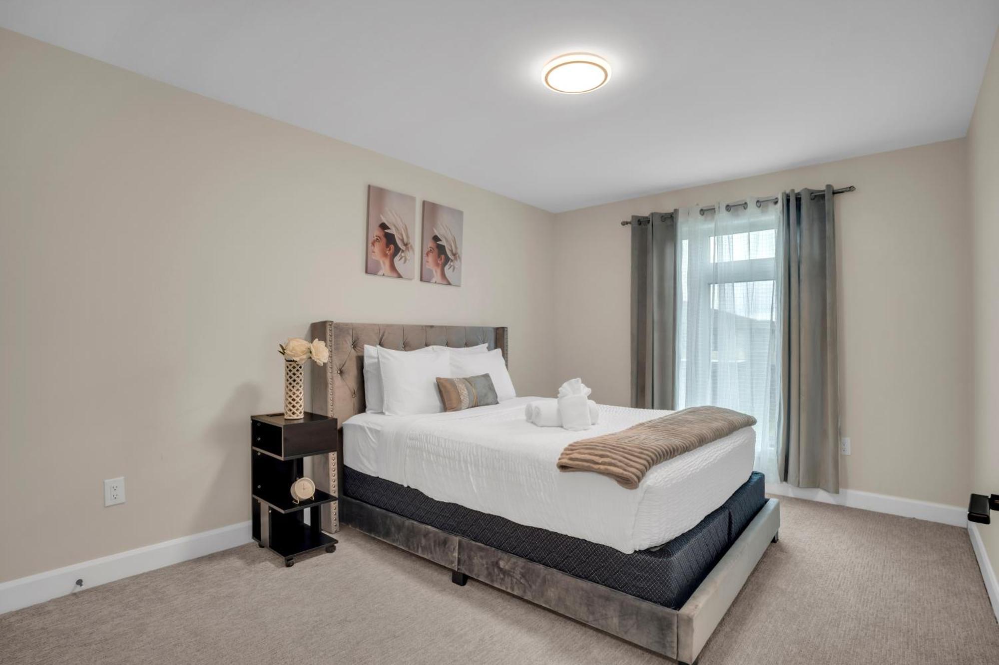 Apartmán Luxury Niagara 3 Bdr Townhouse /Garage Exteriér fotografie